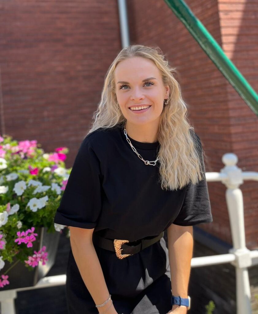 c76c4aa1 05ac 4a27 a9a6 ba54a16e34d6 2